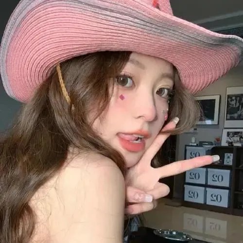 玉女含苞朵朵开